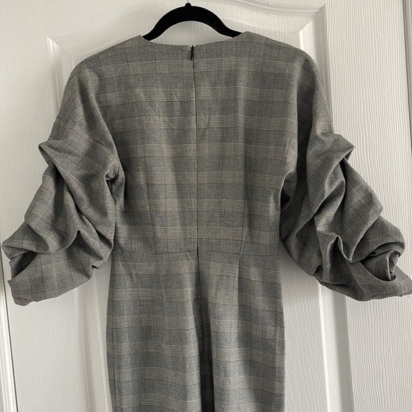 Grey Plaid Dress - Picture 4 of 4